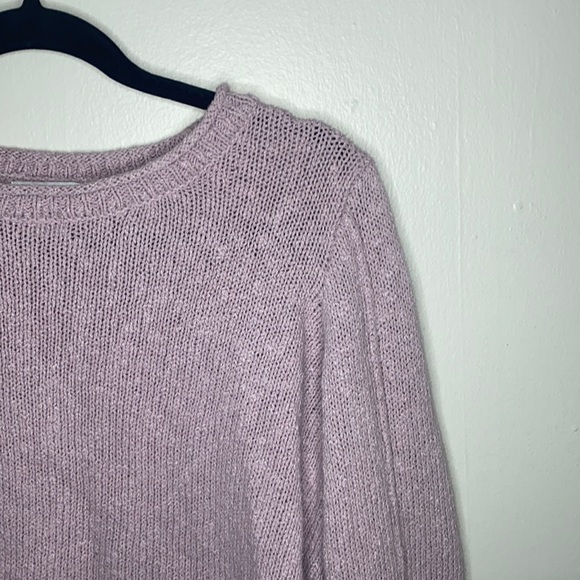 Sweaters - 🎱Comfy Lilac Knit Sweater!